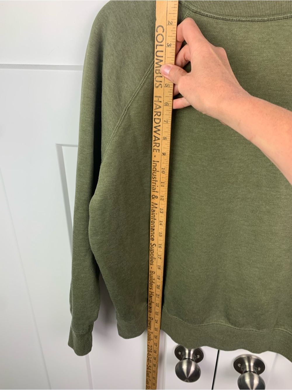 Maurices MEDIUM Crewneck Sweatshirt Highland Cow Skull Boho Floral Western Green - Picture 4 of 5